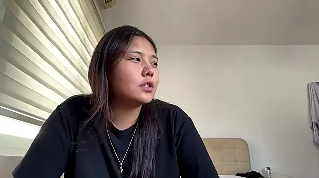 Živý XXX chat SuzannaDieckman