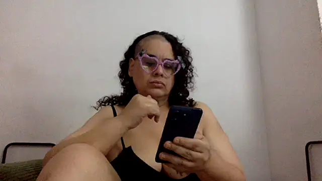 reganvalentine Show in webcam