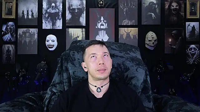 Pokazy przed kamerką – KaydenGray
