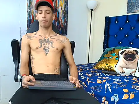 Show modela connor_launther_ na web-kameri