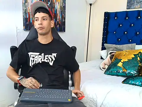 Show de connor_launther_ na webcam
