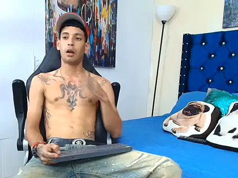 Show modela connor_launther_ na web-kameri