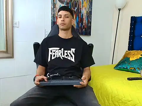 Show modela connor_launther_ na web-kameri