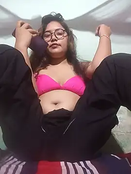 Nusrat-90 ওয়েবক্যাম শো