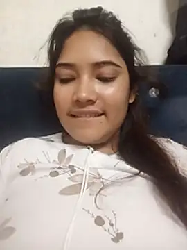 Nusrat-90's Webcam Show