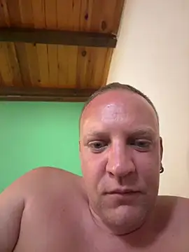 Toyboy8484 Webcam-Show