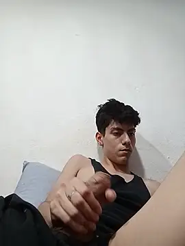 Show modela Aj212 na web-kameri