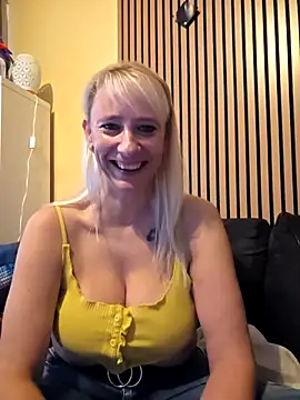 JadeVelvet- webcam show