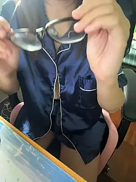 Jessiiii888 在線直播表演