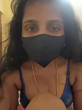 Show modela cloudpush599 na web-kameri