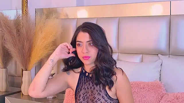 دردشة MiaKallo الجنسية المباشرة