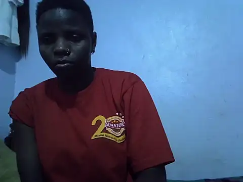 AfroBritney Adlı Modelin Web Kamerası Şovu