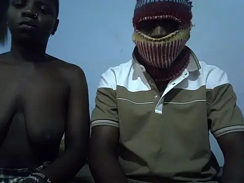 Pokazy przed kamerką – AfroBritney