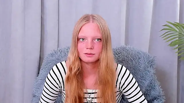 StasiaKoonce Show in webcam