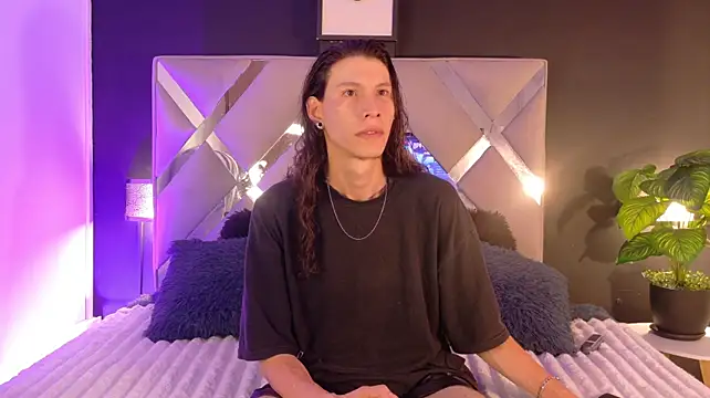 Alexxey_x Adlı Modelin Web Kamerası Şovu