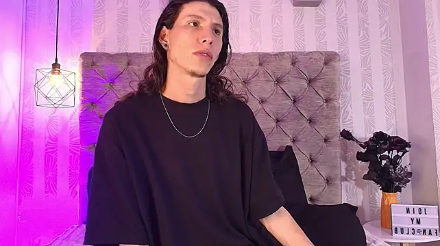 Alexxey_x Show in webcam