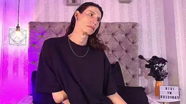 הופעת וובקאם של Alexxey_x