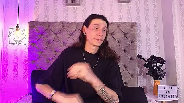 Alexxey_x Show in webcam