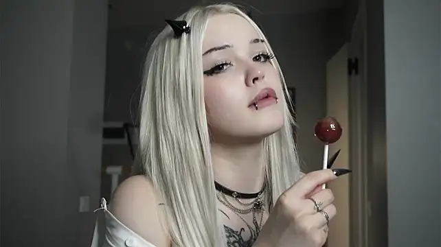 blondie_ink: онлайн-секс-чат