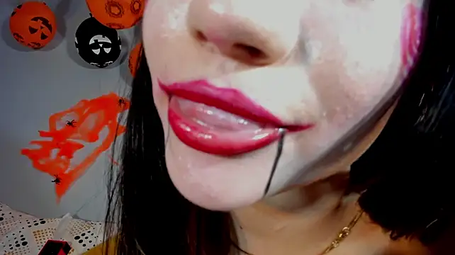 Milly_Palmer Show in webcam