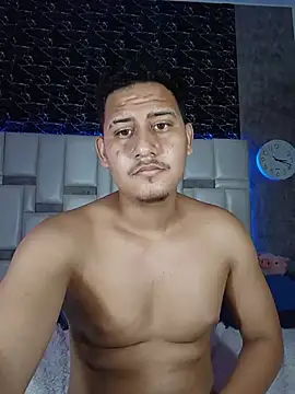 Webkamerová show josetopboyy
