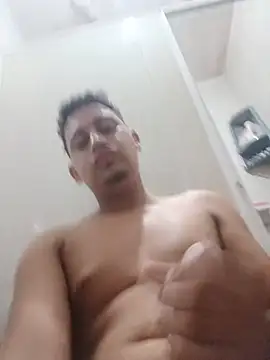 josetopboyy Show in webcam