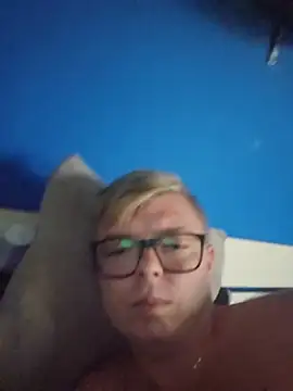 blondeboy92 Webcam show