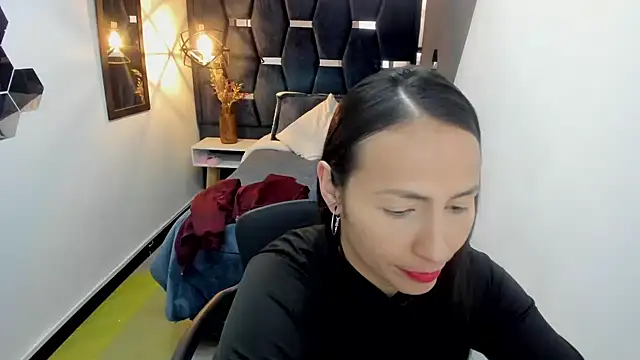 Chat XXX en directo de Chantal_fox__