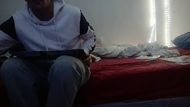 RGTfxxx: διαδικτυακό σόου στην κάμερα