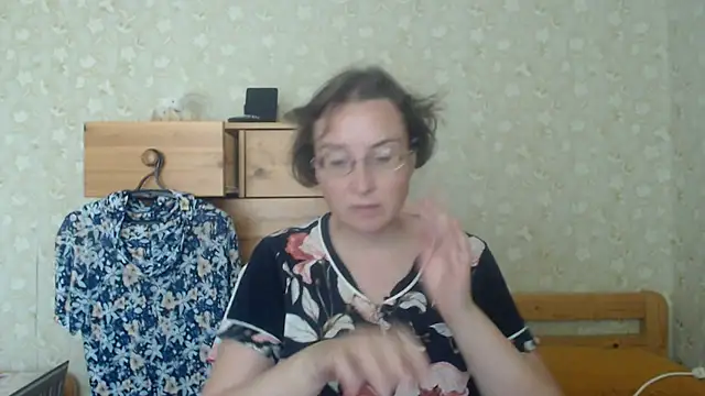 XXX chat uživo modela Smart_Rose