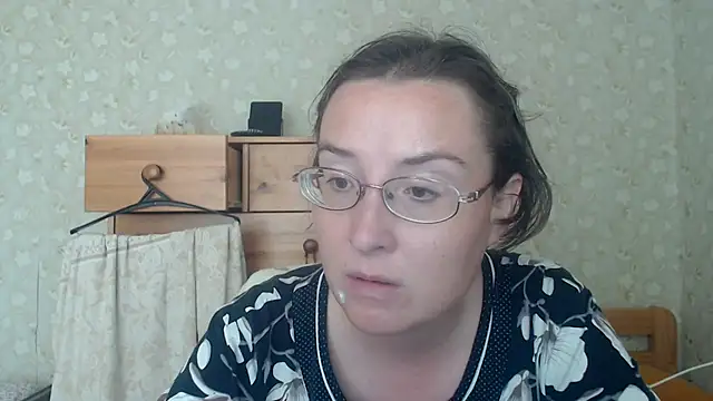 Pokazy przed kamerką – Smart_Rose