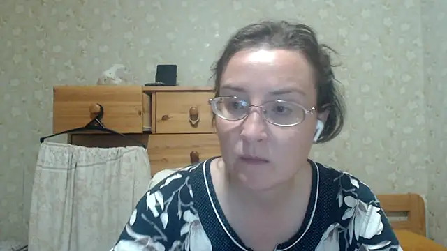 Smart_Rose's Live XXX Chat