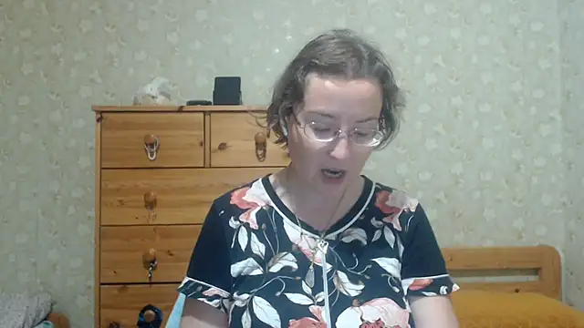 Chat +18 de Smart_Rose ao vivo