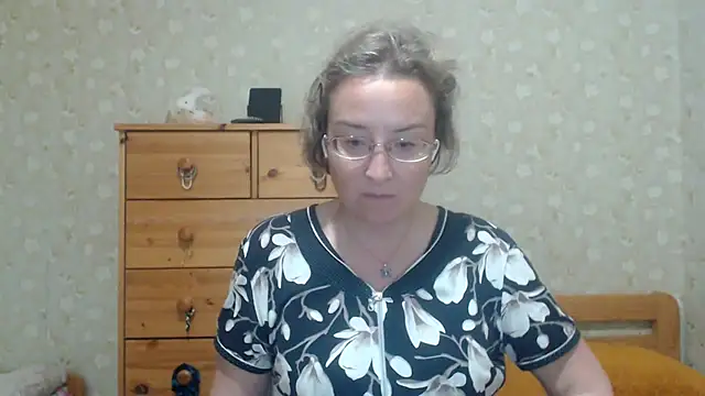 Smart_Rose's Live XXX Chat