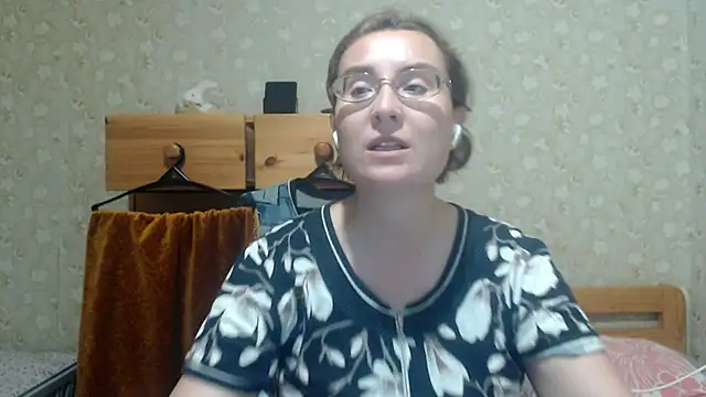 Smart_Rose Adlı Modelin Canlı XXX Sohbeti
