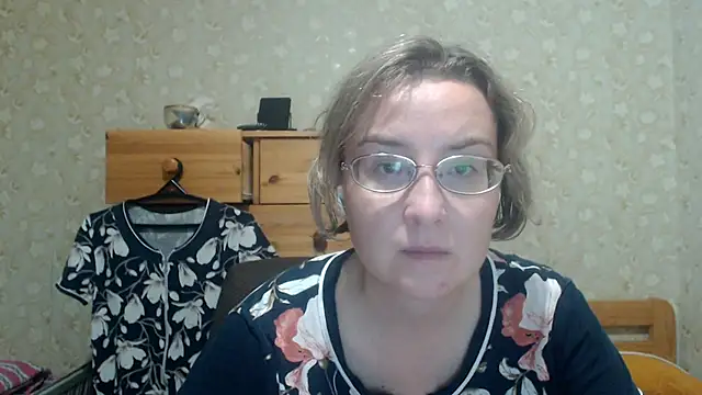 Smart_Rose's Live XXX Chat