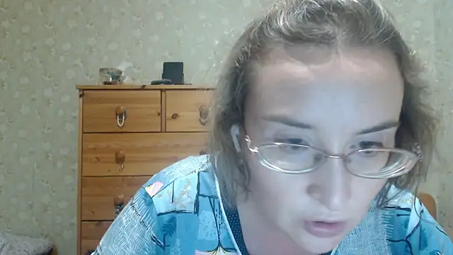 XXX chat uživo modela Smart_Rose
