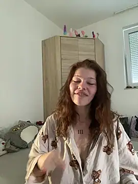 SunnyBunny19 webcam show