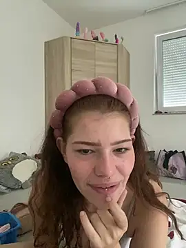 SunnyBunny19 Webcam Show