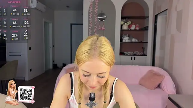Webkamerová show BlondieSixSeven