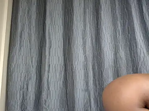 Sexybrii_ Chat XXX in diretta