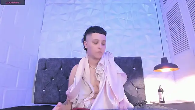 lilaxlia_dln Webbikameraesitys