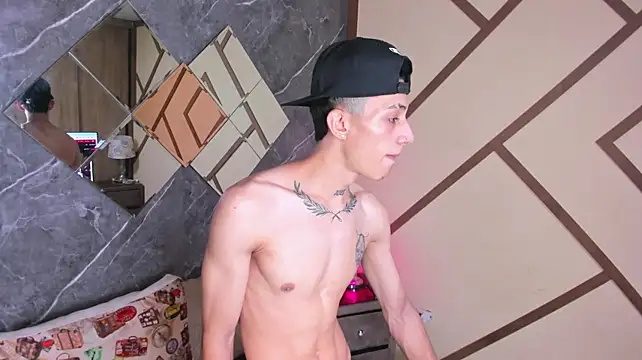 ValentinoCortezn Webbikameraesitys