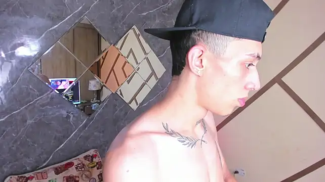 ValentinoCortez: вебкам-шоу