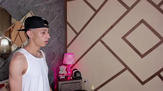 Pertunjukan Kamera Web ValentinoCortez