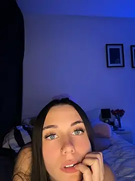 צ'אט XXX בשידור חי של pumpkinwrld