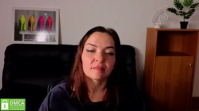 Kira_lorens3 Chat XXX live