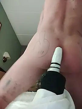 הופעת וובקאם של pimpampumxxx