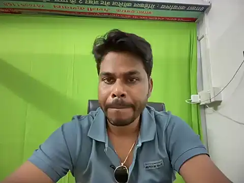 Raaz_5690 webkamerás műsora
