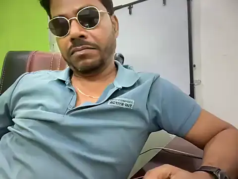 Raaz_5690 ওয়েবক্যাম শো